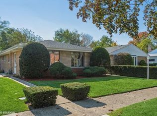 5035 Greenleaf St, Skokie, IL 60077