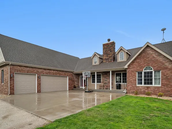 4460 W Shabbona Rd, Morris, IL 60450