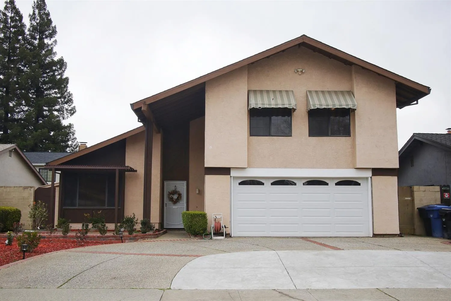 2705 Catania Way photo 1