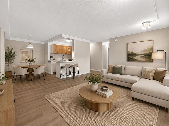 5th image of 903 N 19th Ave SW #103