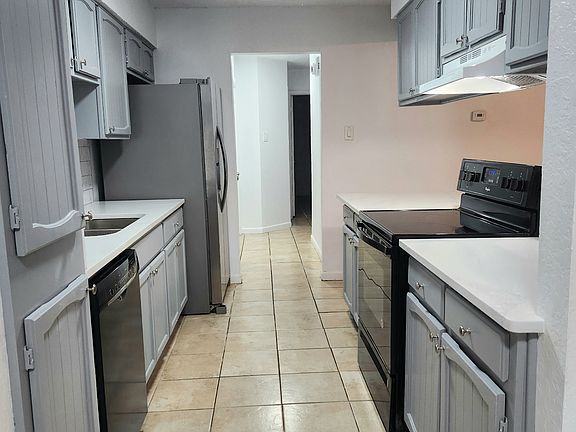 4th image of 2627 Woodmont Trl