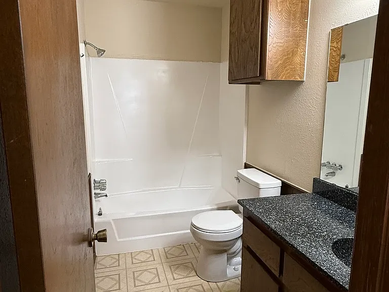 139 Barrett Pl — Photo 12