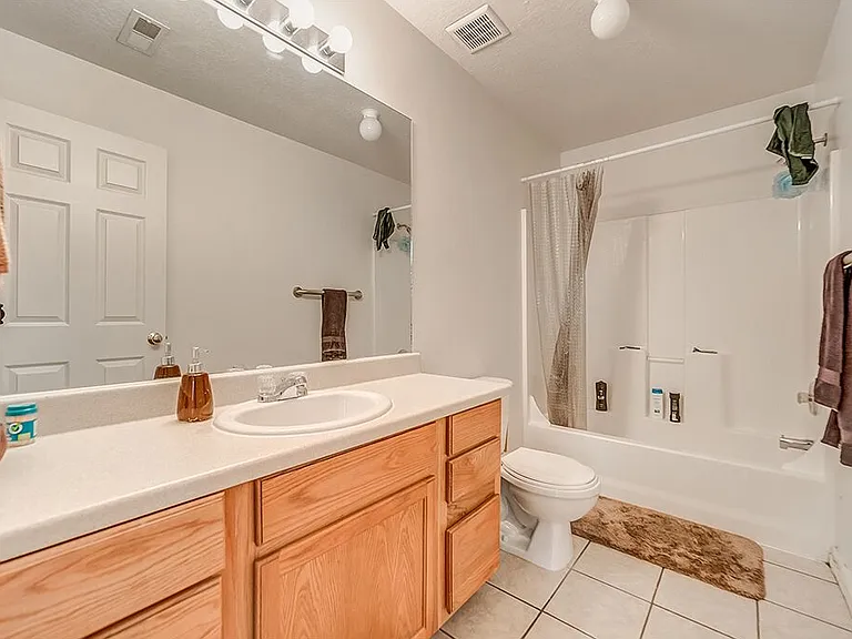 539 N University Ave #201 — Photo 7