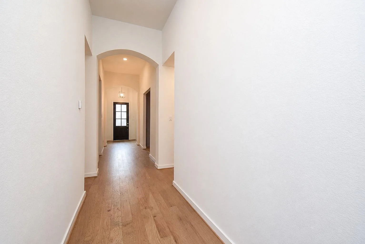 3 bed, 2.5 bath, 2265 sqft, $3,500 — Photo 3