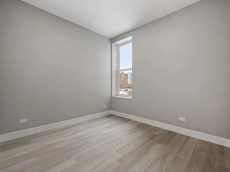 5235 S Indiana Ave #3 — Photo 6