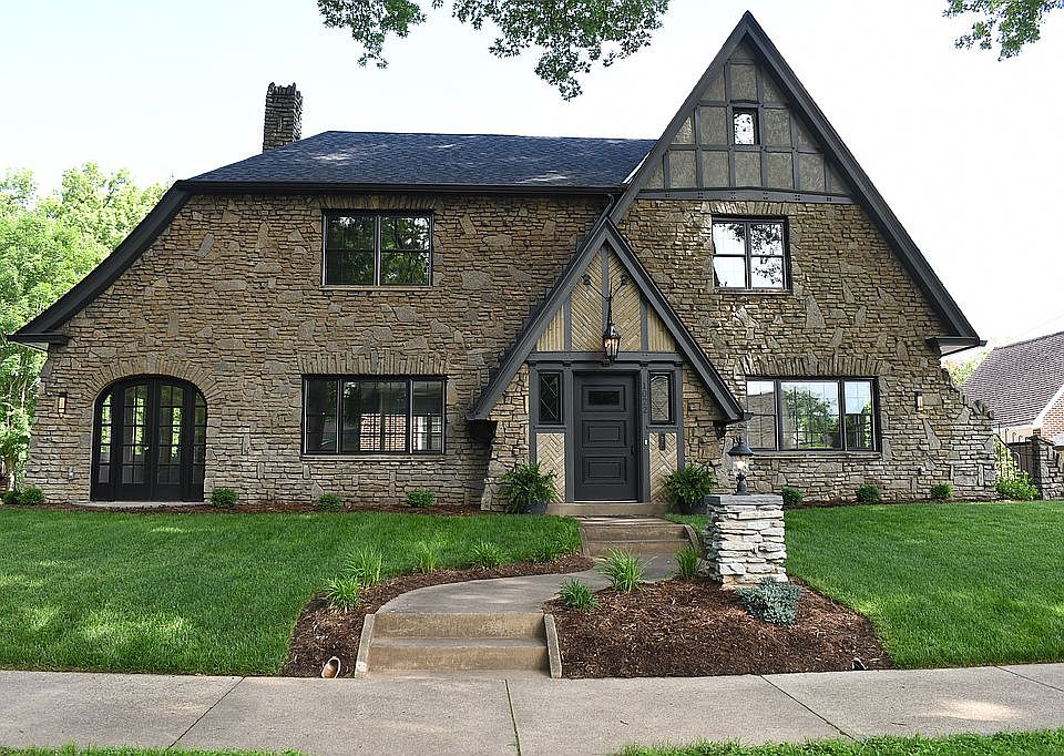 1st image of 1022 Kemp Ave