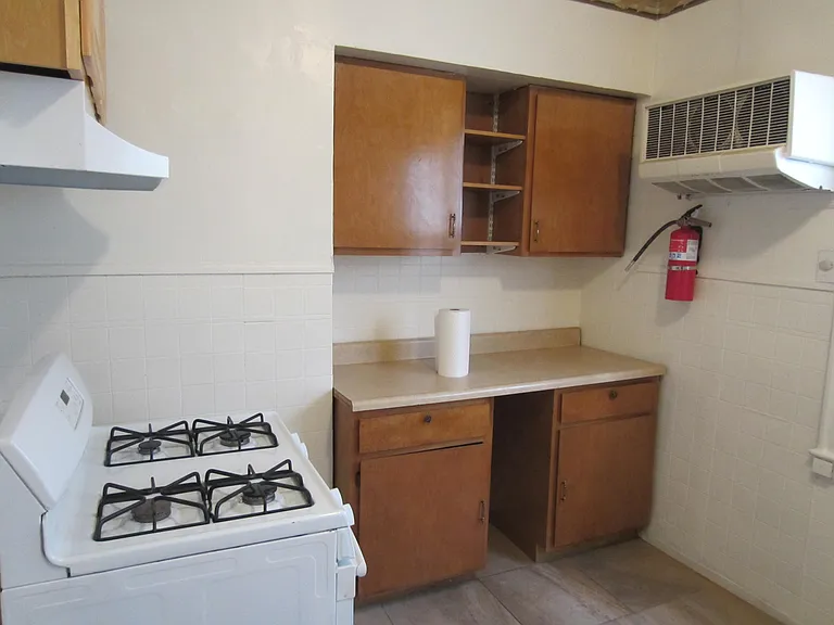 94 Campfield St — Photo 17