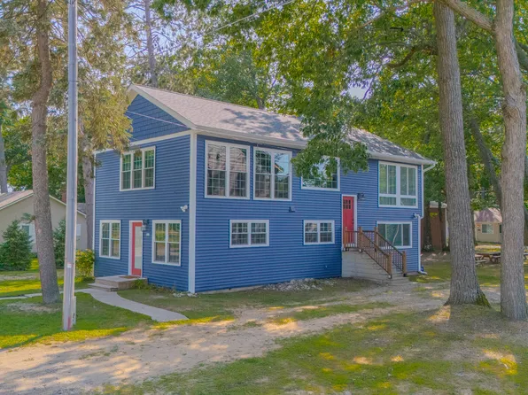 123 13th St, Prudenville, MI 48651