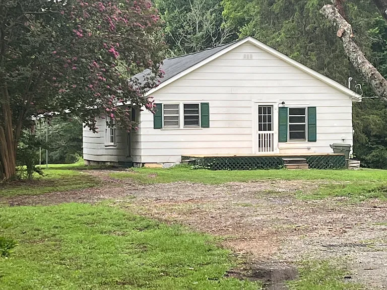204 Wentink Rd — Photo 1