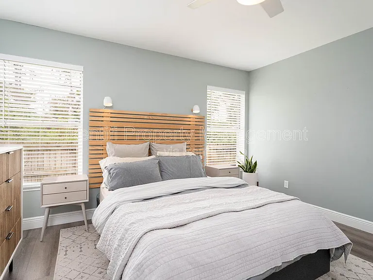 18266 Fuchsia Rd — Photo 11