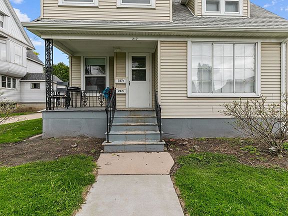 3rd image of 217 N Union St