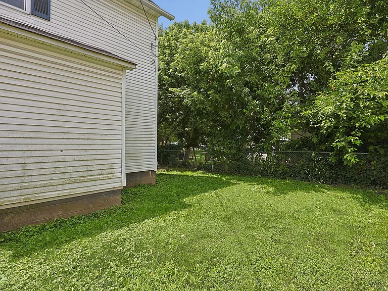 191 S Williams St — Photo 29