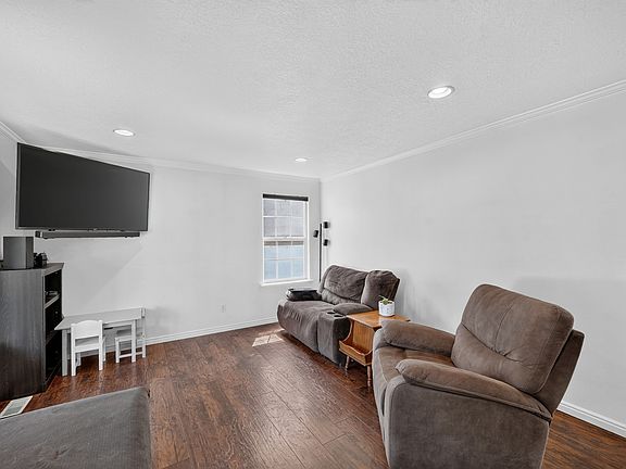 4th image of 3163 W Davencourt Loop