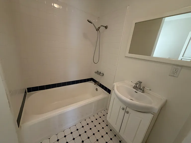 862 S Saint Andrews Pl — Photo 11