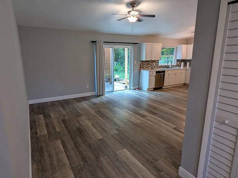 492 Wild Fox Dr — Photo 4