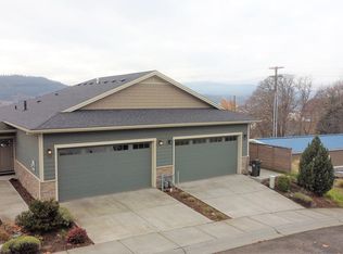 102 Ingram Pl, White Salmon, WA 98672