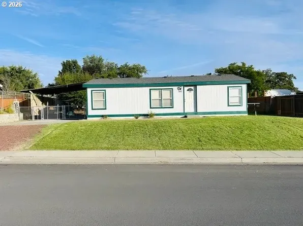 160 Elizabeth Dr, Stanfield, OR 97875
