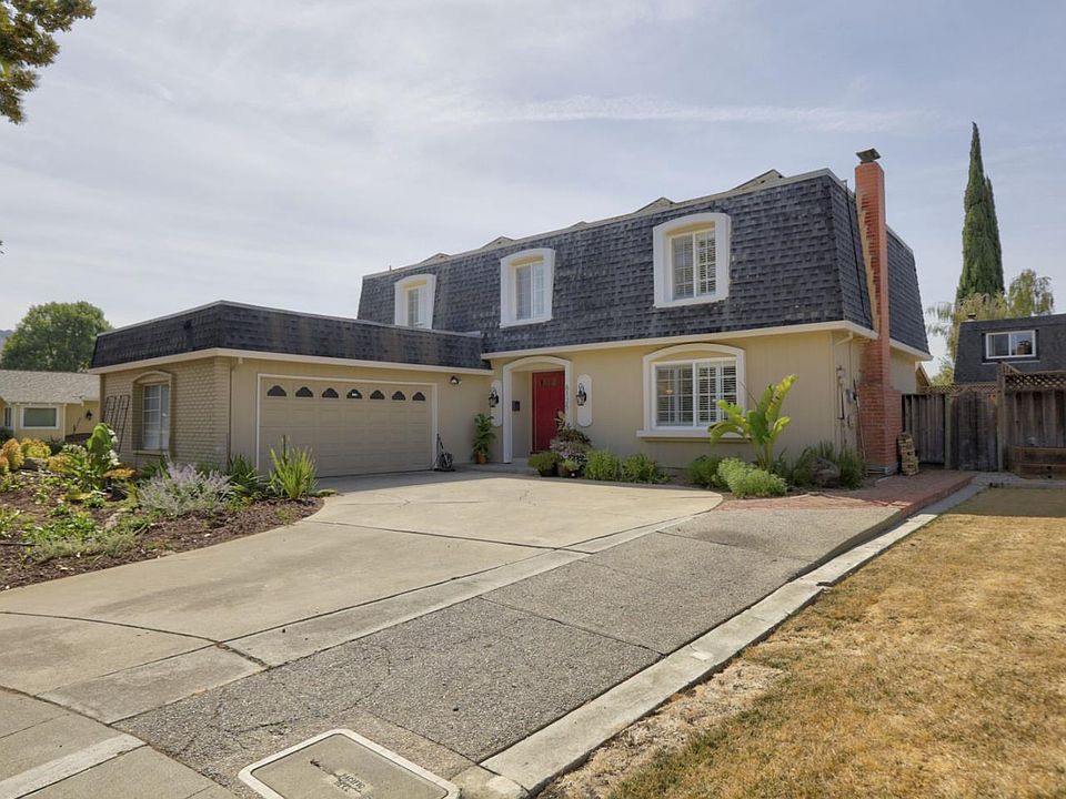 1st image of 6125 Escondido Ct