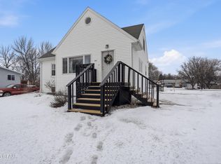 647 Noben Ave, Grafton, ND 58237