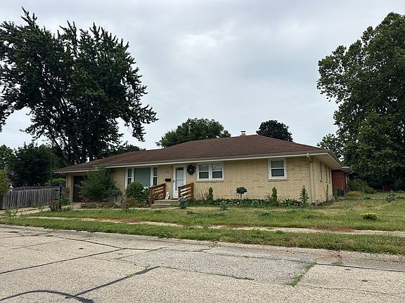 2nd image of 1324 Jonathan Ave