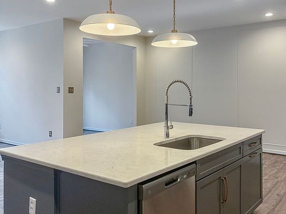 2nd image of 18341 Palisades Ct