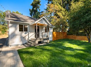 12528 14th Ave NE, Seattle, WA 98125