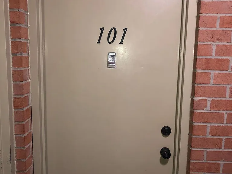 206 Water Fountain Ct #101 — Photo 4