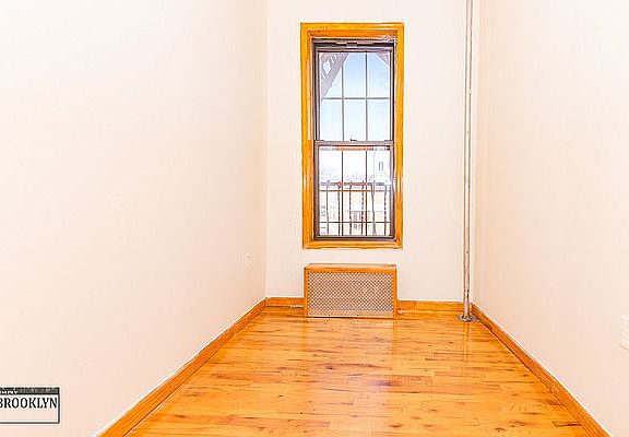 5th image of 226 Humboldt St #7