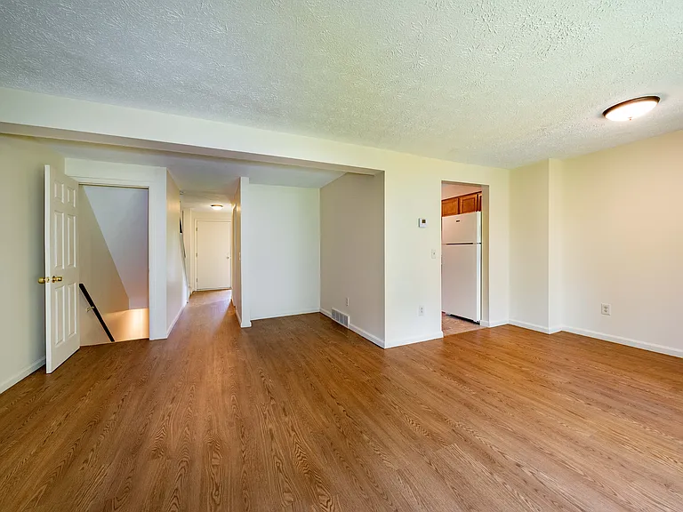 Chili Commons — Photo 63