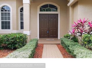 3806 Oak Ridge Cir, Weston, FL 33331