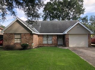 402 Funderburk Ave, Houma, LA 70364