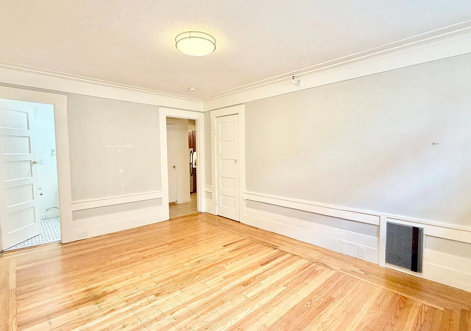 191 Frederick — Photo 3