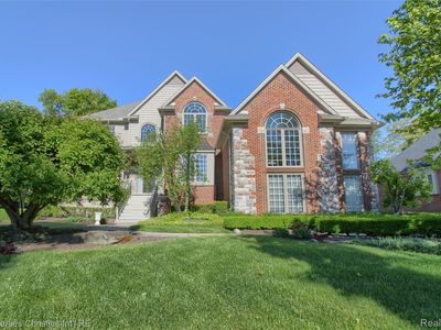 18241 Parkshore Dr, Northville, MI, 48168