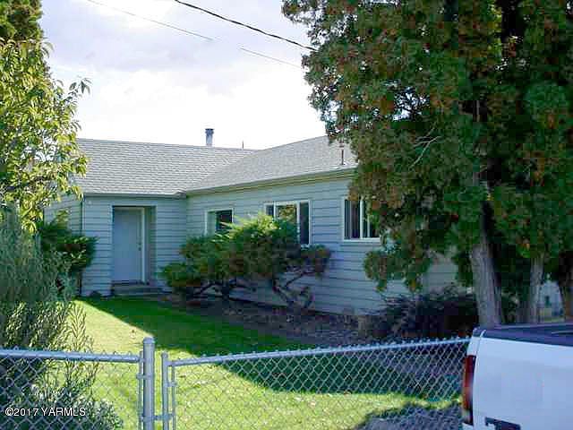 800 Mapleway Road - Selah, WA 98942