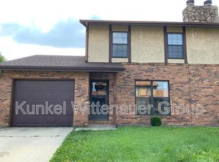 709 Oxen Dr, Belleville, IL 62221