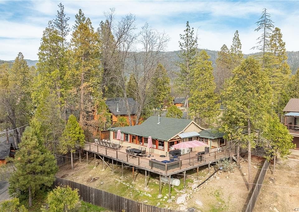1st image of 39173 Ski Slope Dr