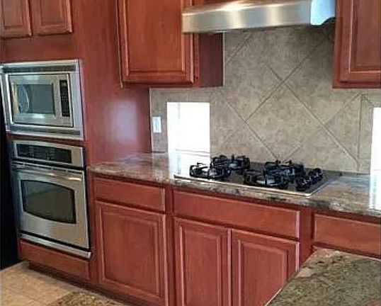 3rd image of 2672 Salorn Way
