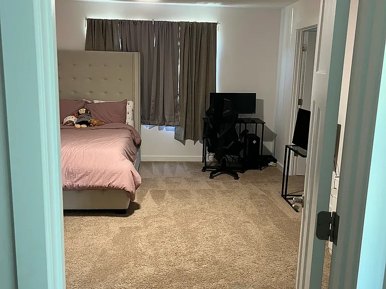 144 Hanford Ln — Photo 36