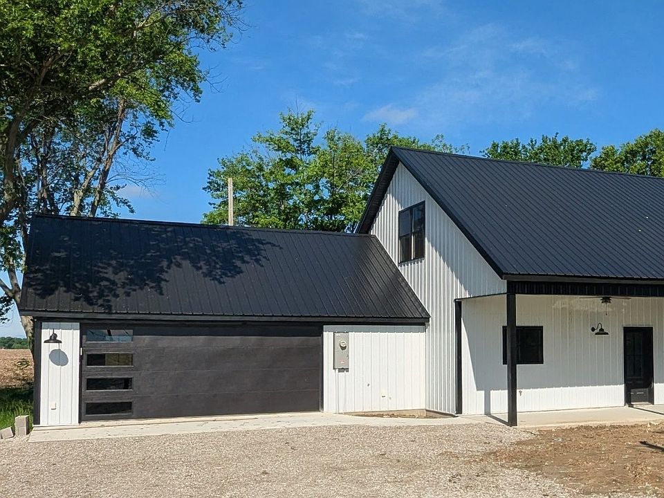 1st image of 521 Dewolf St