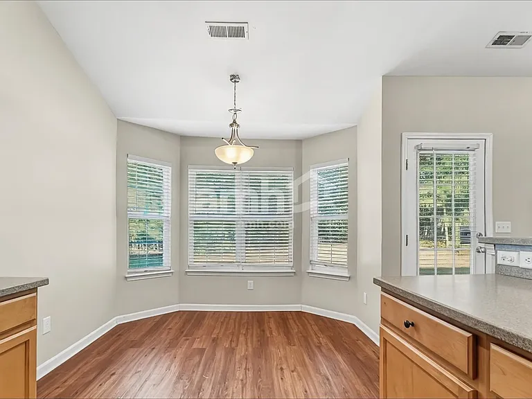 9029 Robins Nest Way — Photo 5