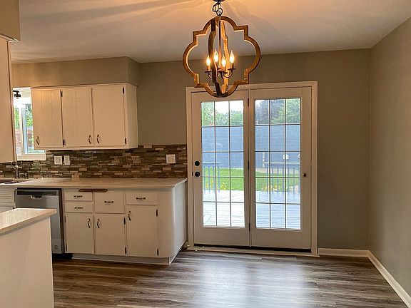 3rd image of 1437 Harden Dr