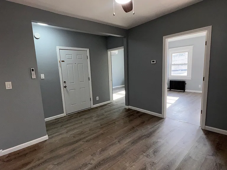 621 Grove St #2 — Photo 8