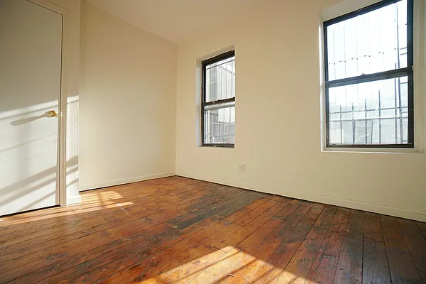 Rented by Lofts and Flats LLC | media 2