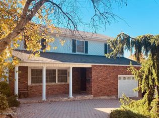 348 Todt Hill Rd, Staten Island, NY 10314