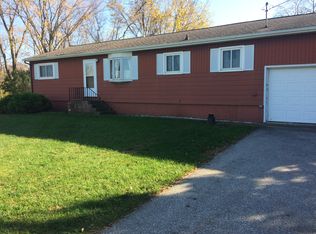 5338 E Donald St, Waterloo, IA 50703