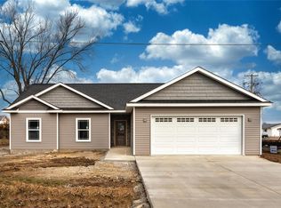 2000 W Maple St, Marion, IL 62959