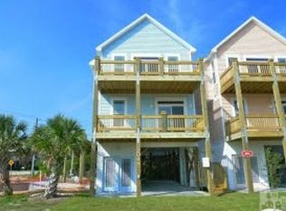 204A Mandalay Ct, Surf City, NC 28445