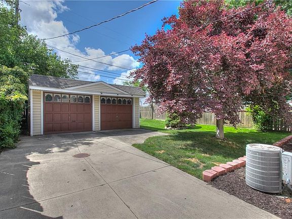 3rd image of 29116 Norman Ave