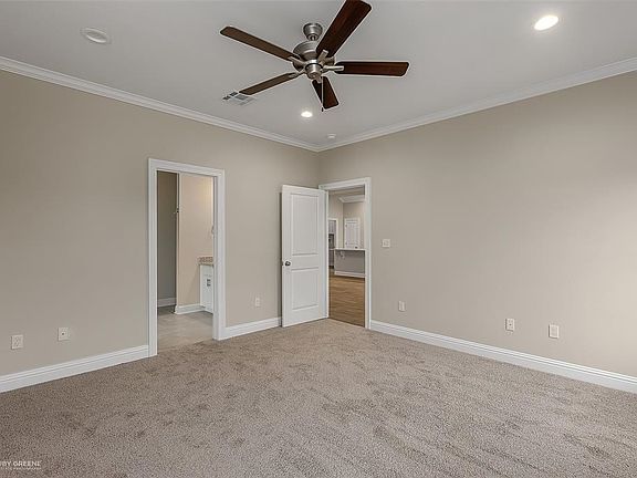 2nd image of 362 Camden Hill St
