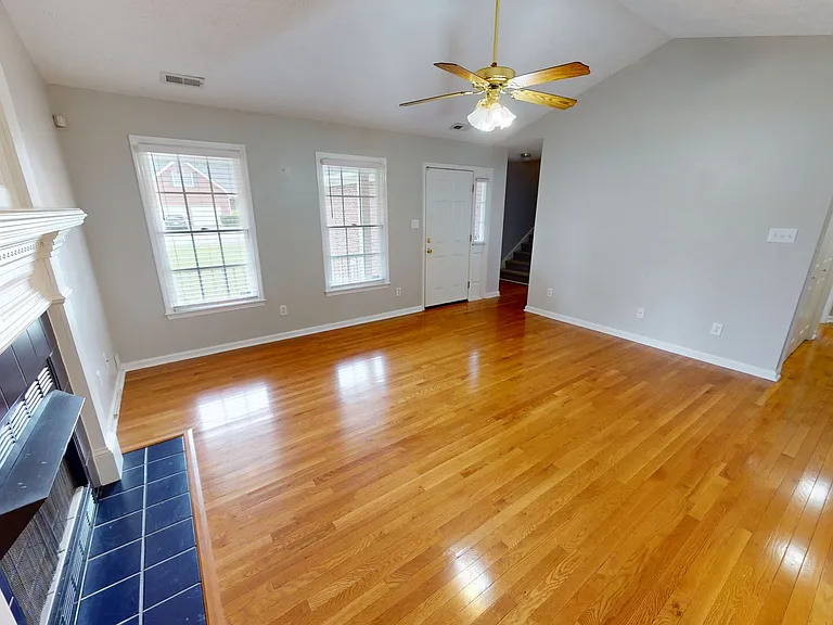 3004 Bolla Dr — Photo 3